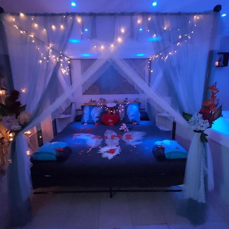 Loft Avec Baignoire Spa Lecrin Romantique Ochancourt Bagian luar foto
