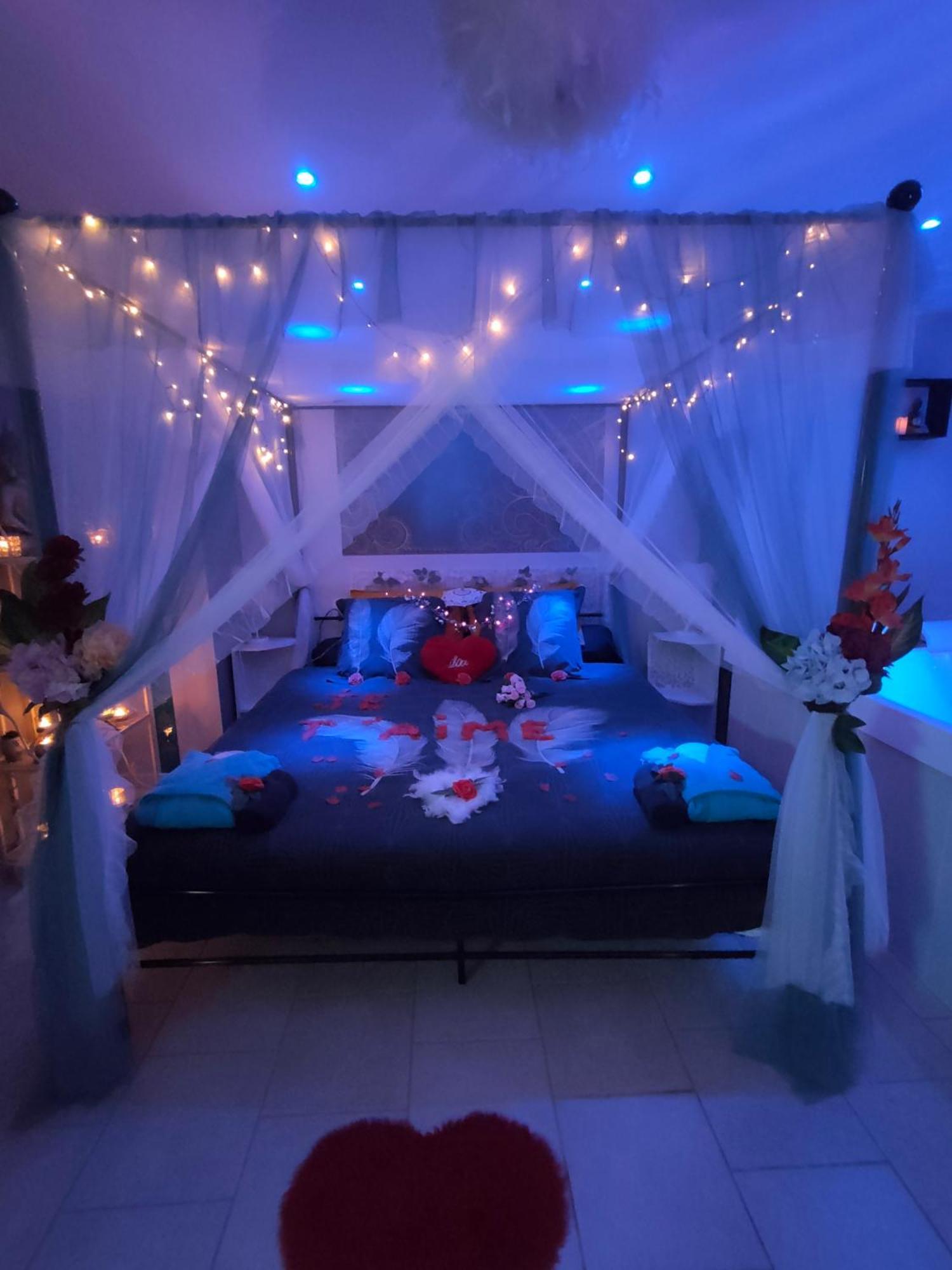 Loft Avec Baignoire Spa Lecrin Romantique Ochancourt Bagian luar foto