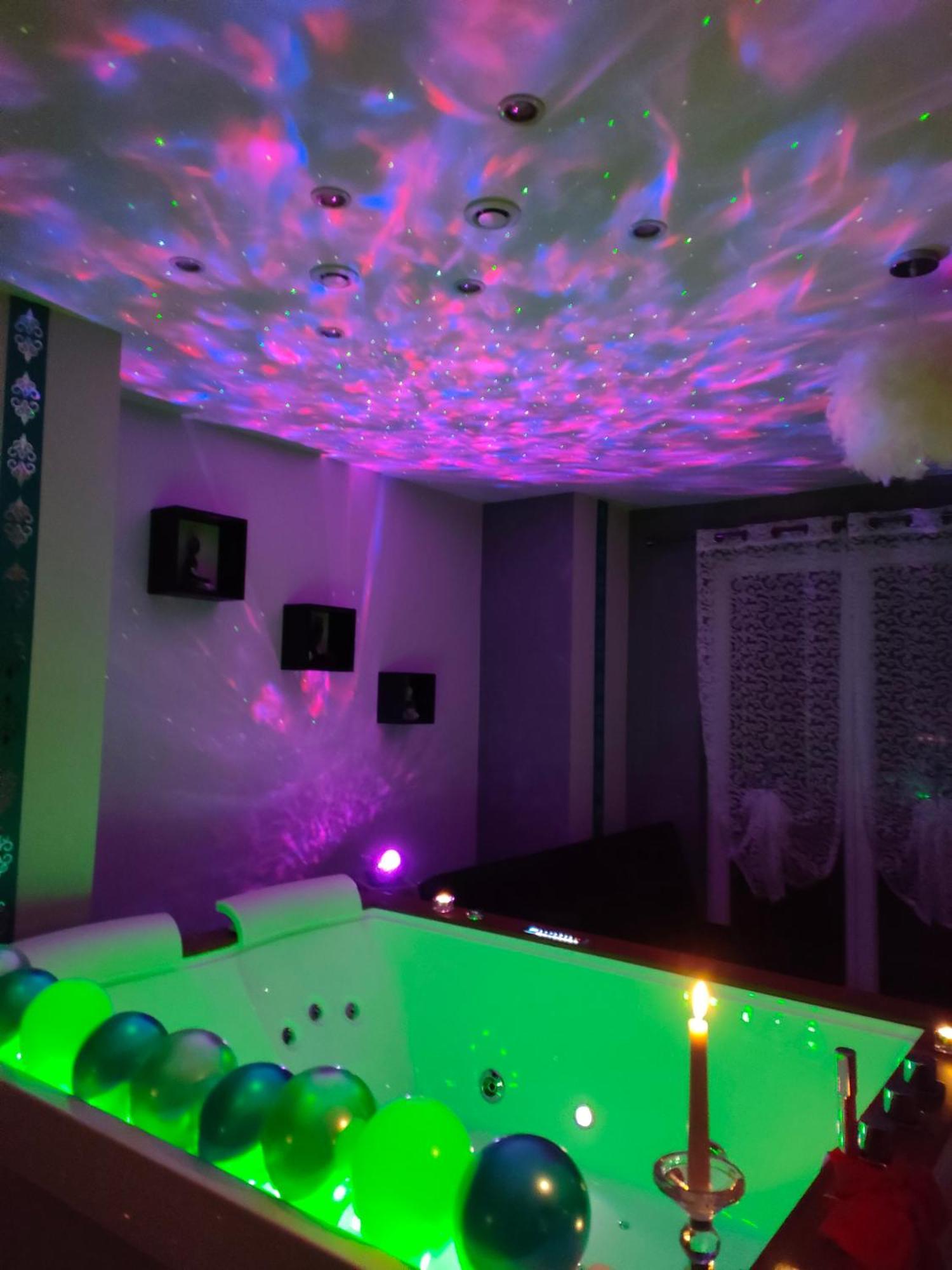 Loft Avec Baignoire Spa Lecrin Romantique Ochancourt Ruang foto